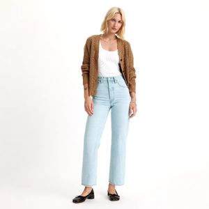 Levi ribcage straight ankle in light wash